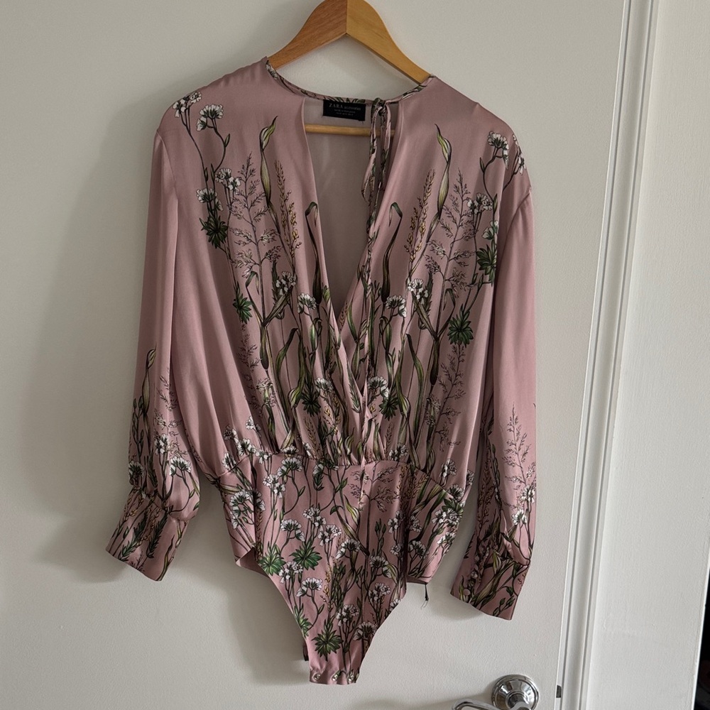 Zara bodysuit M